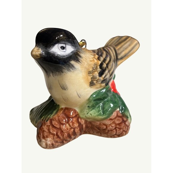 Hand-Painted Vintage Ceramic Bird Figurine Ornament. - Picture 5 of 12